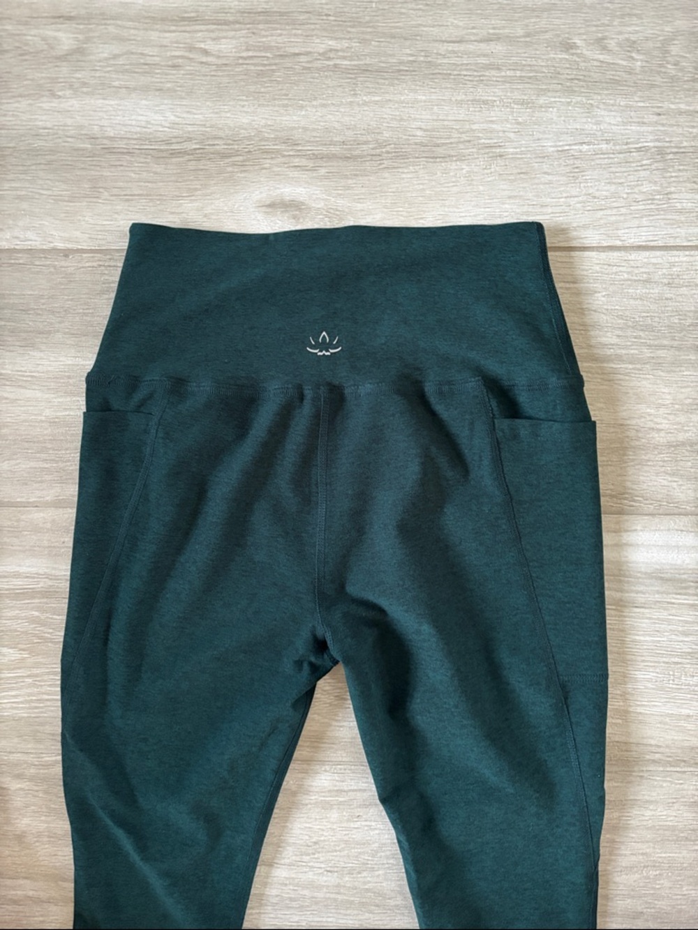Beyond Yoga Green & Black Heathered Leggings With Pockets Size Large - Picture 11 of 12